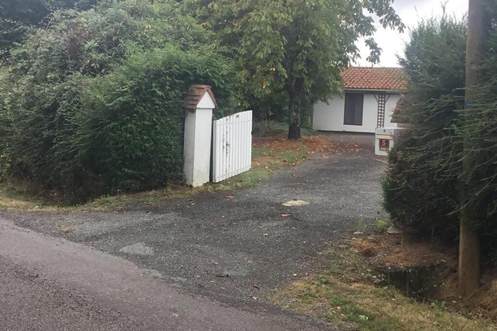 فيلا Breesfalt Gite Accomodation Maisonnais-Sur-Tardoire المظهر الخارجي الصورة