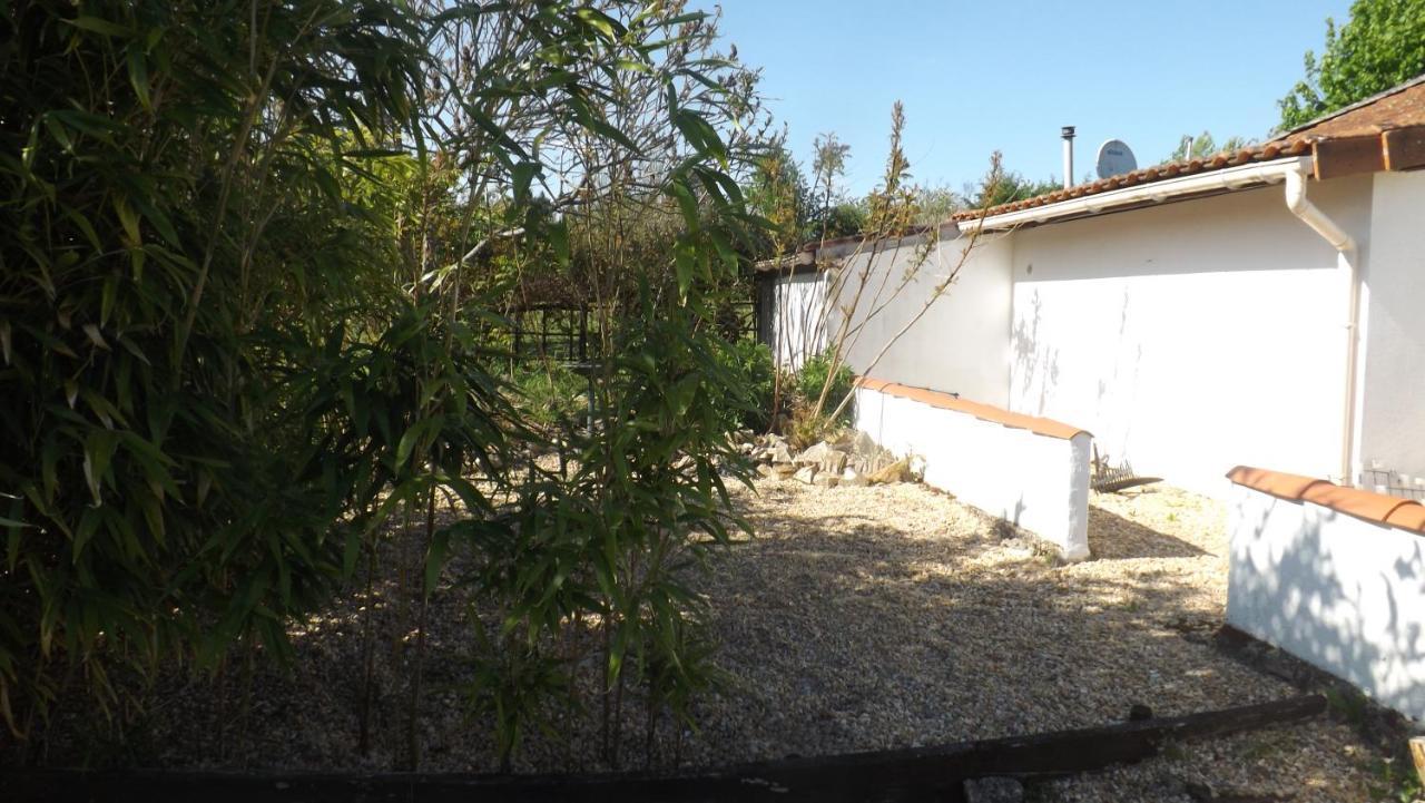 فيلا Breesfalt Gite Accomodation Maisonnais-Sur-Tardoire المظهر الخارجي الصورة
