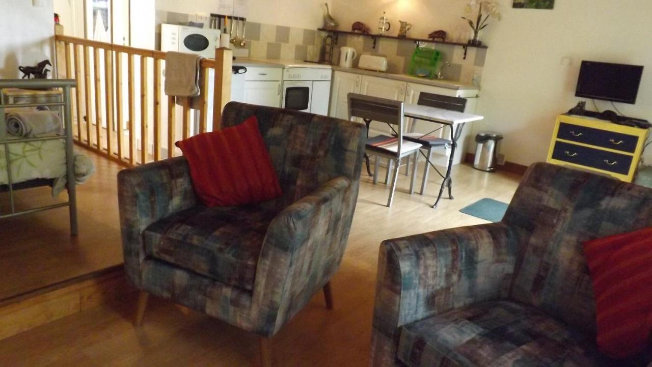 فيلا Breesfalt Gite Accomodation Maisonnais-Sur-Tardoire المظهر الخارجي الصورة